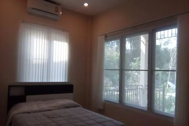 2 Bedroom Holiday Home