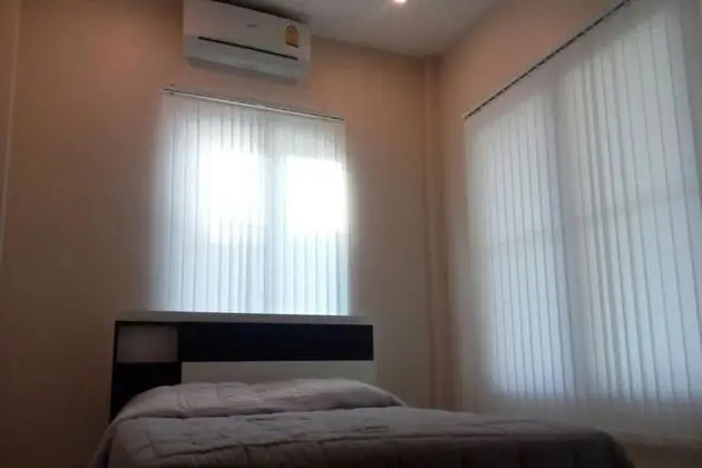 2 Bedroom Holiday Home