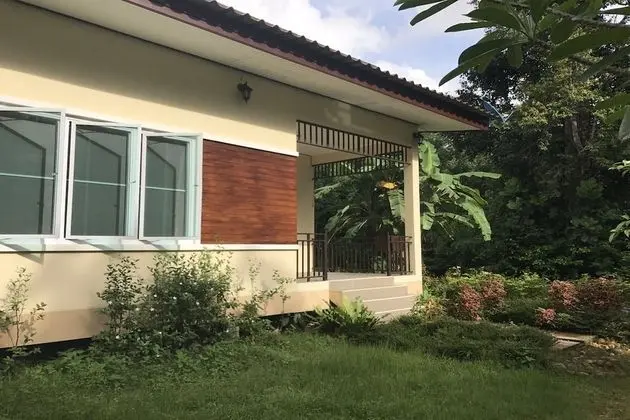2 Bedroom Holiday Home