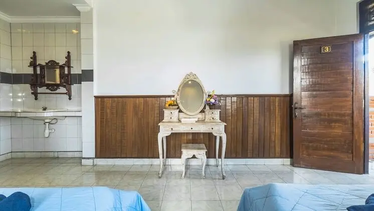 Standard Tek Büyük veya İki Ayrı Yataklı Oda, Bahçe Manzaralı