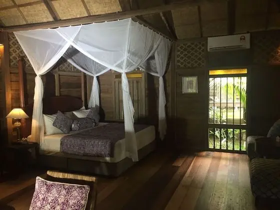Villa (Ulu)