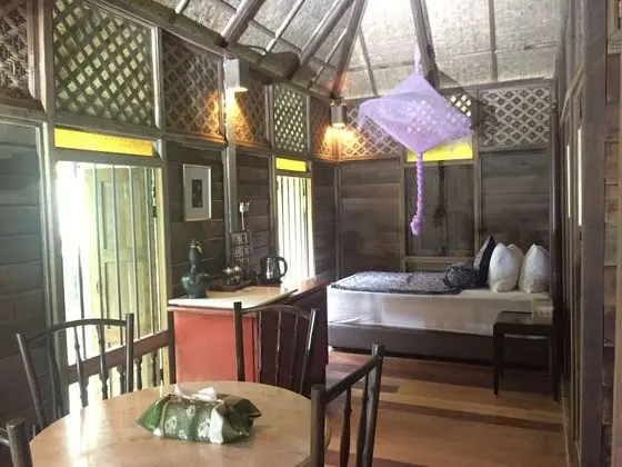 Villa (Ulu)
