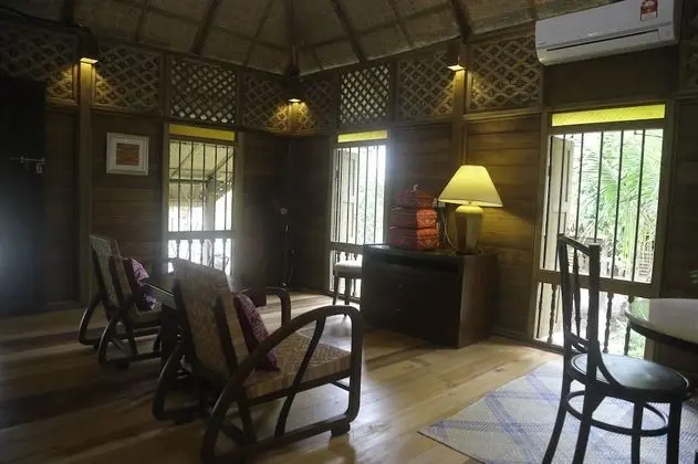 Villa (Ulu)