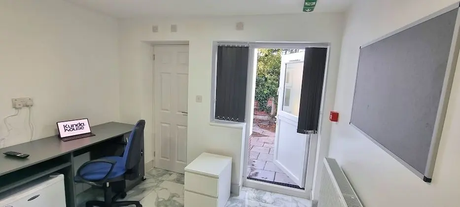 Deluxe Tek Büyük Yataklı Oda, Banyolu/Duşlu