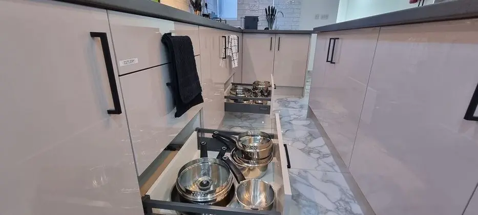 Deluxe Tek Büyük Yataklı Oda, Banyolu/Duşlu