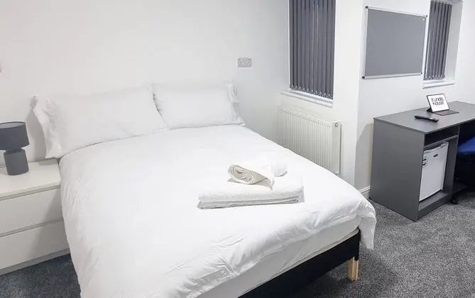 Deluxe Tek Büyük Yataklı Oda, Banyolu/Duşlu