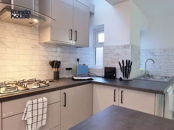 Deluxe Tek Büyük Yataklı Oda, Banyolu/Duşlu