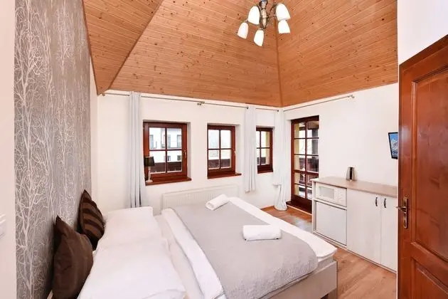 Tek Büyük veya İki Ayrı Yataklı Oda