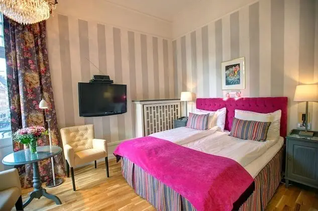 Deluxe Oda, 1 Büyük (Queen) Boy Yatak, Sigara İçilmez (1 Queen bed or 2 Twin Beds)