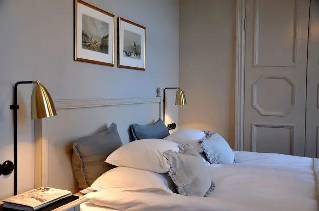 Small Double Room (140 cm bed)