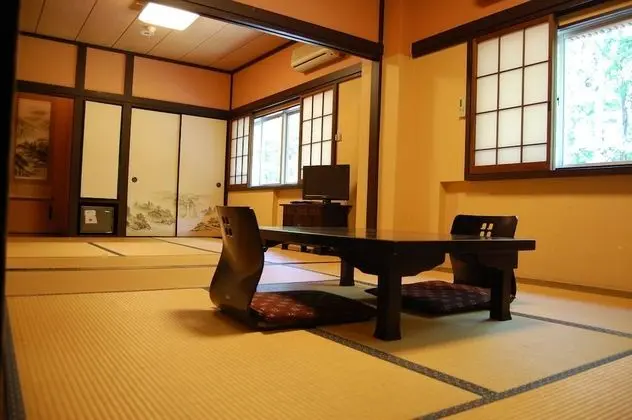 Traditional Oda, Ortak Banyo (Japanese, Standard, for 4)