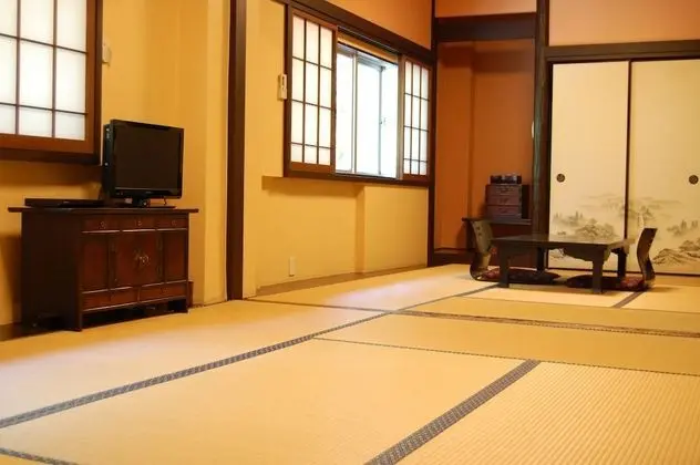 Traditional Oda, Ortak Banyo (Japanese, Standard, for 4)