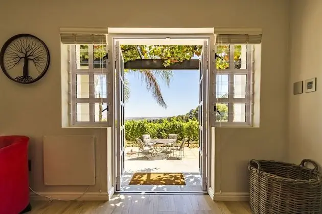 Deluxe Kır Evi, Sigara İçilmez