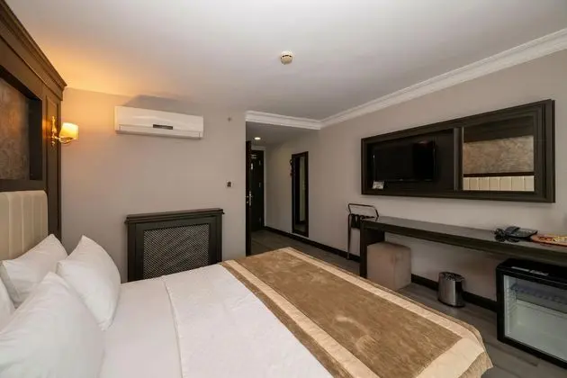 Çift Kişilik, Şehir Manzaralı