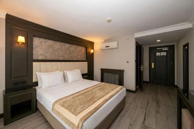 Çift Kişilik, Şehir Manzaralı