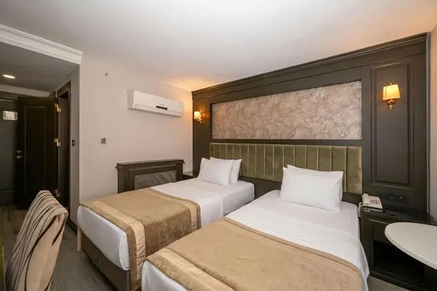 Çift Kişilik, Şehir Manzaralı