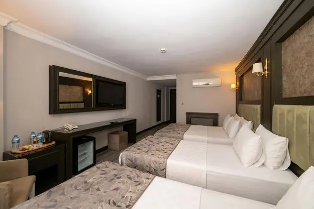 Triple, Şehir Manzaralı