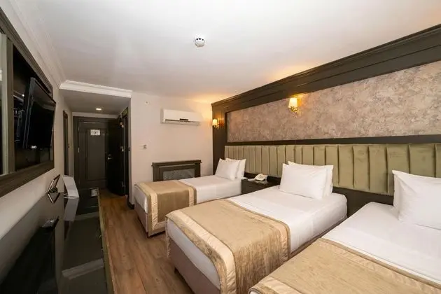 Triple, Şehir Manzaralı
