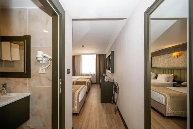 Triple, Şehir Manzaralı