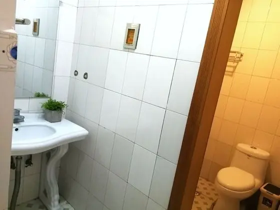 Exclusive Tek Büyük Yataklı Oda, Ortak Banyo
