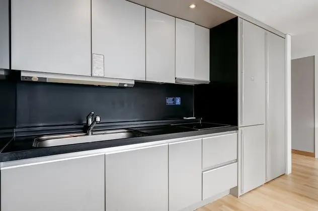 Executive Suite (No View)