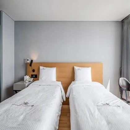 Superior Half Ocean Upgrade (Random Bed Type): 6 PM Check-in / 11 AM Check-out