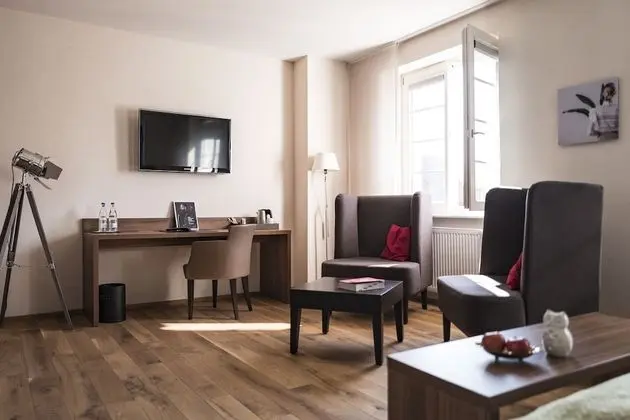 Comfort Tek Büyük Yataklı Oda