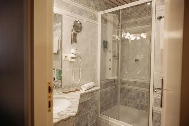 Standard Dört Kişilik Oda