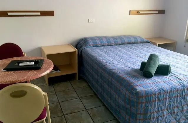 Economy Tek Büyük Yataklı Oda