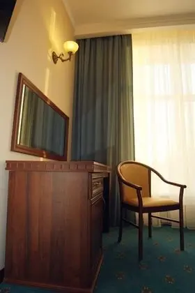 Standard Tek Büyük veya İki Ayrı Yataklı Oda, Balkon