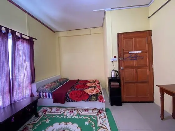 Economy Üç Kişilik Oda (Room No 5 Hola)