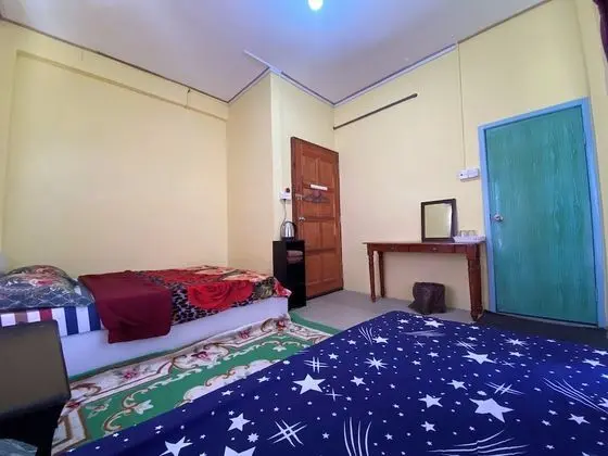 Economy Üç Kişilik Oda (Room No 5 Hola)