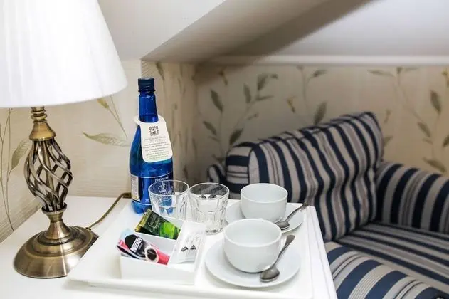 Standard Tek Büyük Yataklı Oda (Attic)