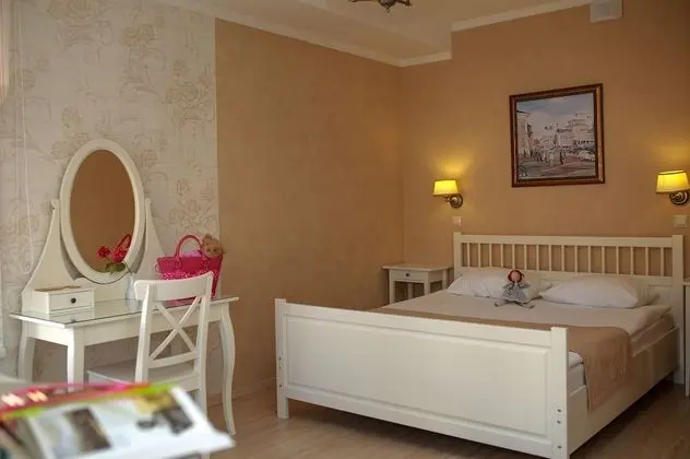 Tek Büyük Yataklı Oda