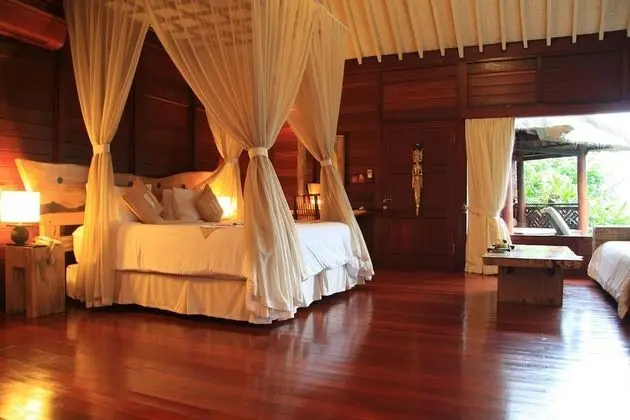 Villa (River Front Pool )