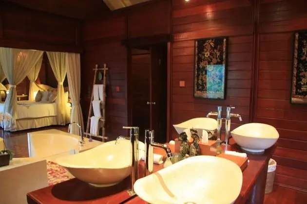 Villa (River Front Pool )