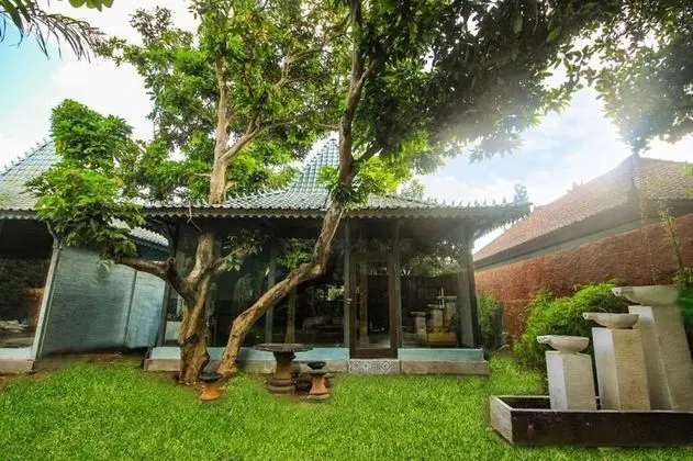 Royal Villa