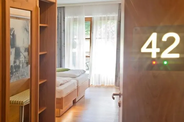 Comfort Büyük Yataklı Tek Kişilik Oda