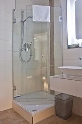 Comfort Büyük Yataklı Tek Kişilik Oda
