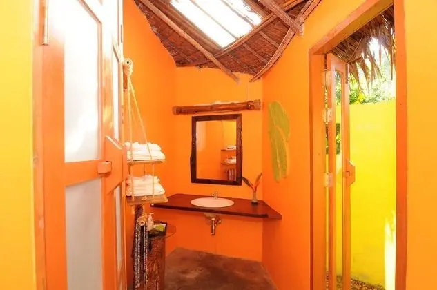 Clay House (Fan Room)