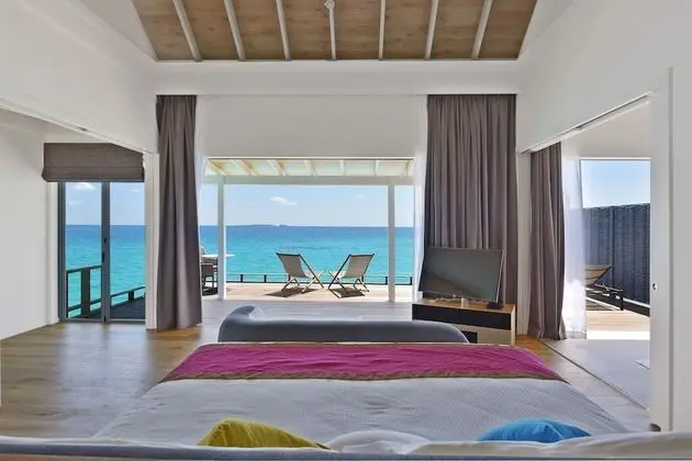 Deluxe Villa (Water)