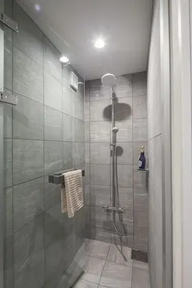 Ev (4Bedroom 5Toilet 4Bathroom 3Kitchen)