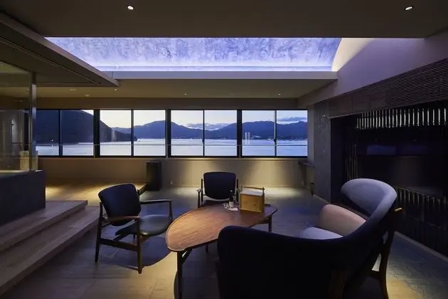 Luxury Süit, Okyanus Manzaralı (Luxury suite sea-view)