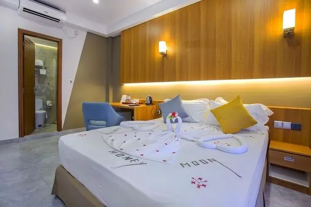 Deluxe Tek Büyük Yataklı Oda, Balkon, Şehir Manzaralı