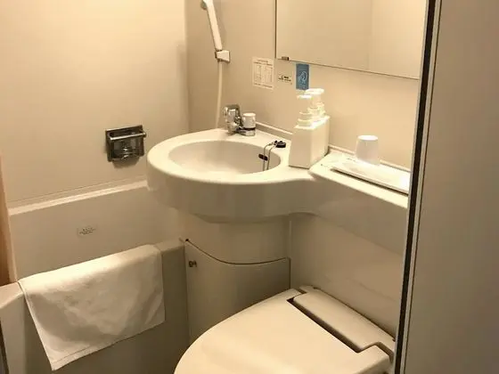 Tek Kişilik Oda, Sigara İçilebilir