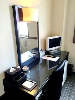 Tek Kişilik Oda, 1 Tek Kişilik Yatak, Sigara İçilebilir