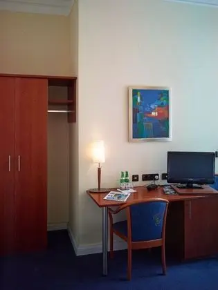 Comfort Tek Büyük Yataklı Oda