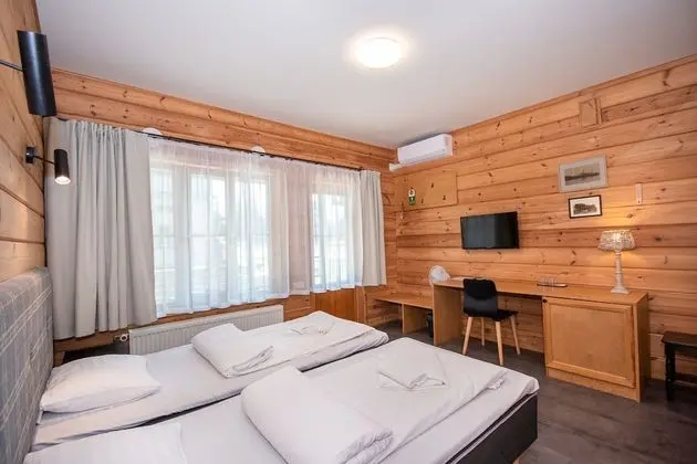 Tek Büyük veya İki Ayrı Yataklı Oda, Balkon
