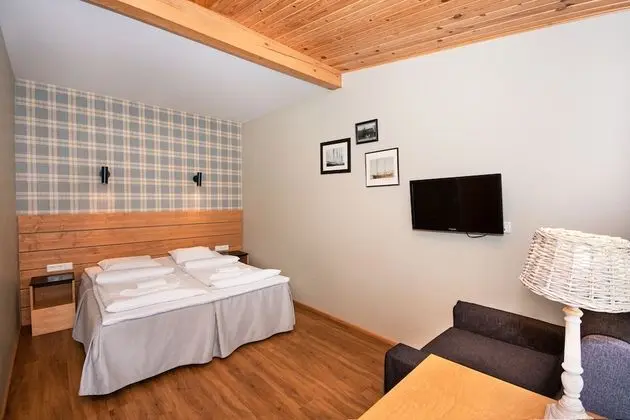 Tek Büyük veya İki Ayrı Yataklı Oda, Balkon