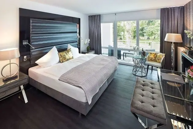 Tek Büyük Yataklı Oda, Balkon